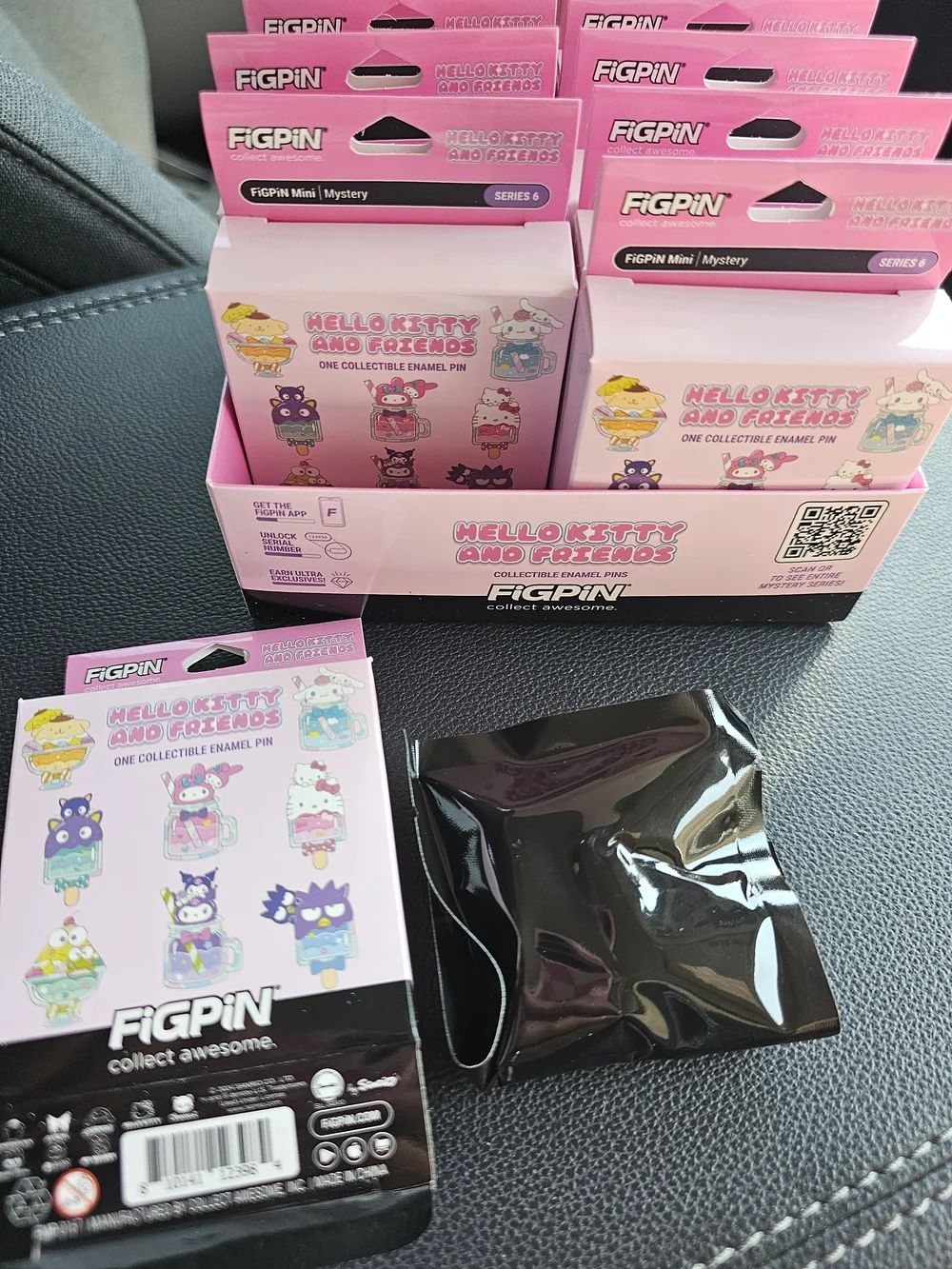 Hello Kitty and Friends Collectible Enamel Pin - Pink SERIES 6